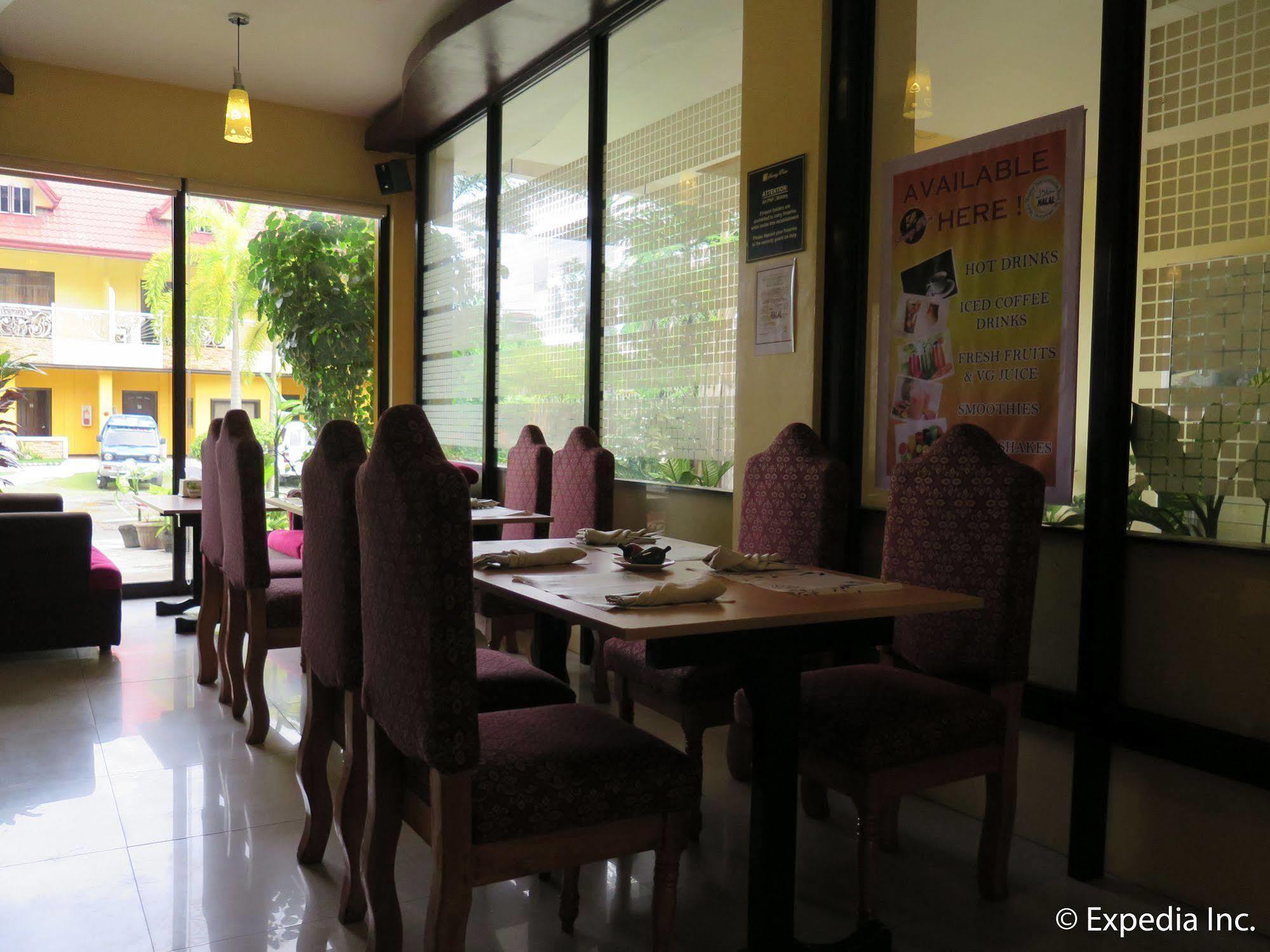 Oyo 197 Sunny Point Hotel Davao City Esterno foto