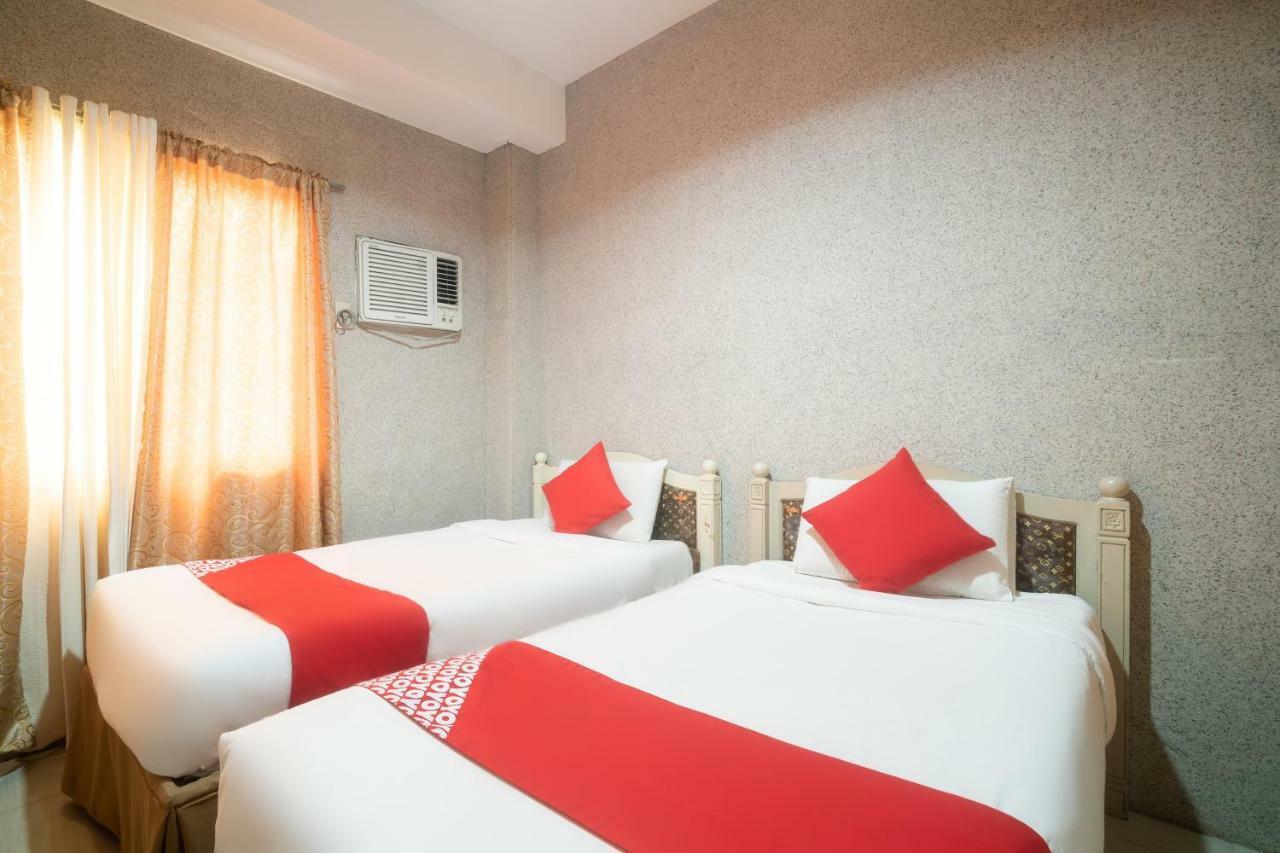 Oyo 197 Sunny Point Hotel Davao City Esterno foto