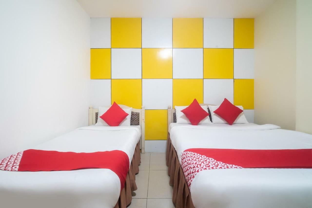 Oyo 197 Sunny Point Hotel Davao City Esterno foto