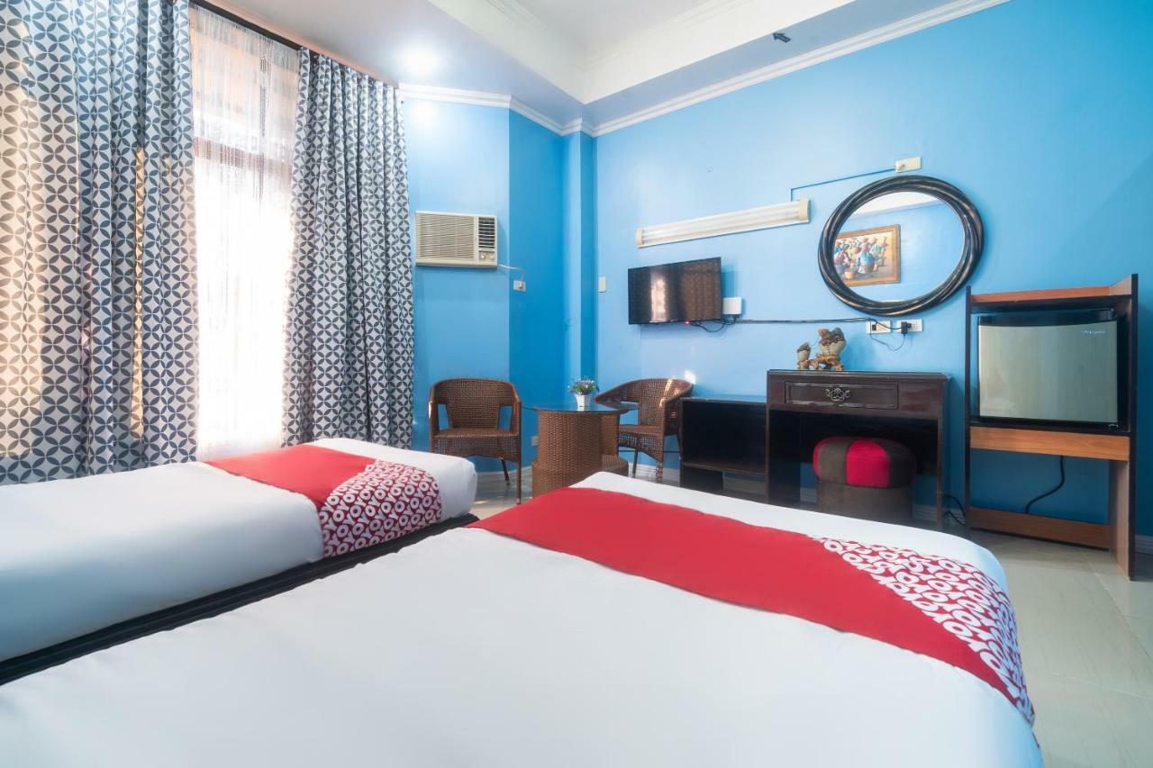 Oyo 197 Sunny Point Hotel Davao City Esterno foto