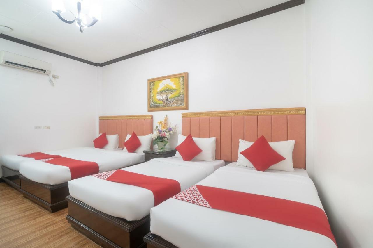 Oyo 197 Sunny Point Hotel Davao City Esterno foto