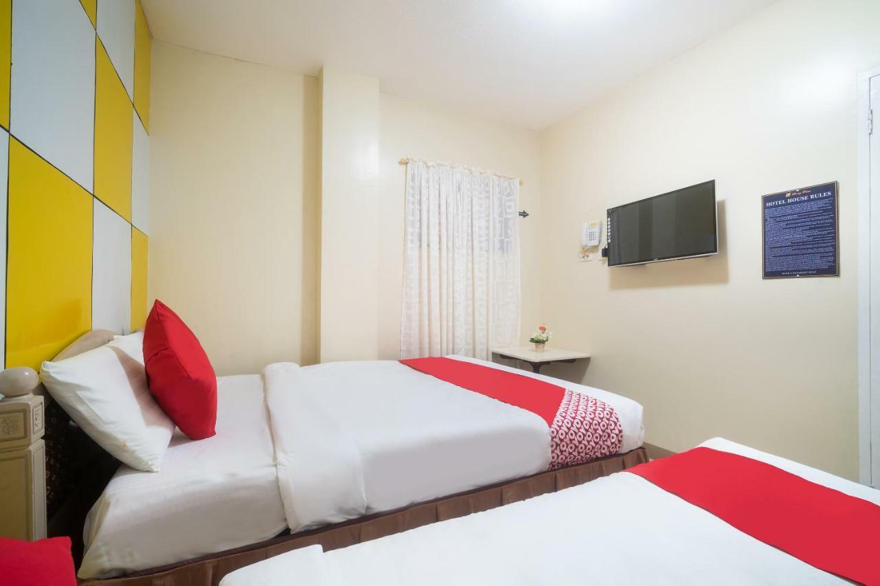 Oyo 197 Sunny Point Hotel Davao City Esterno foto