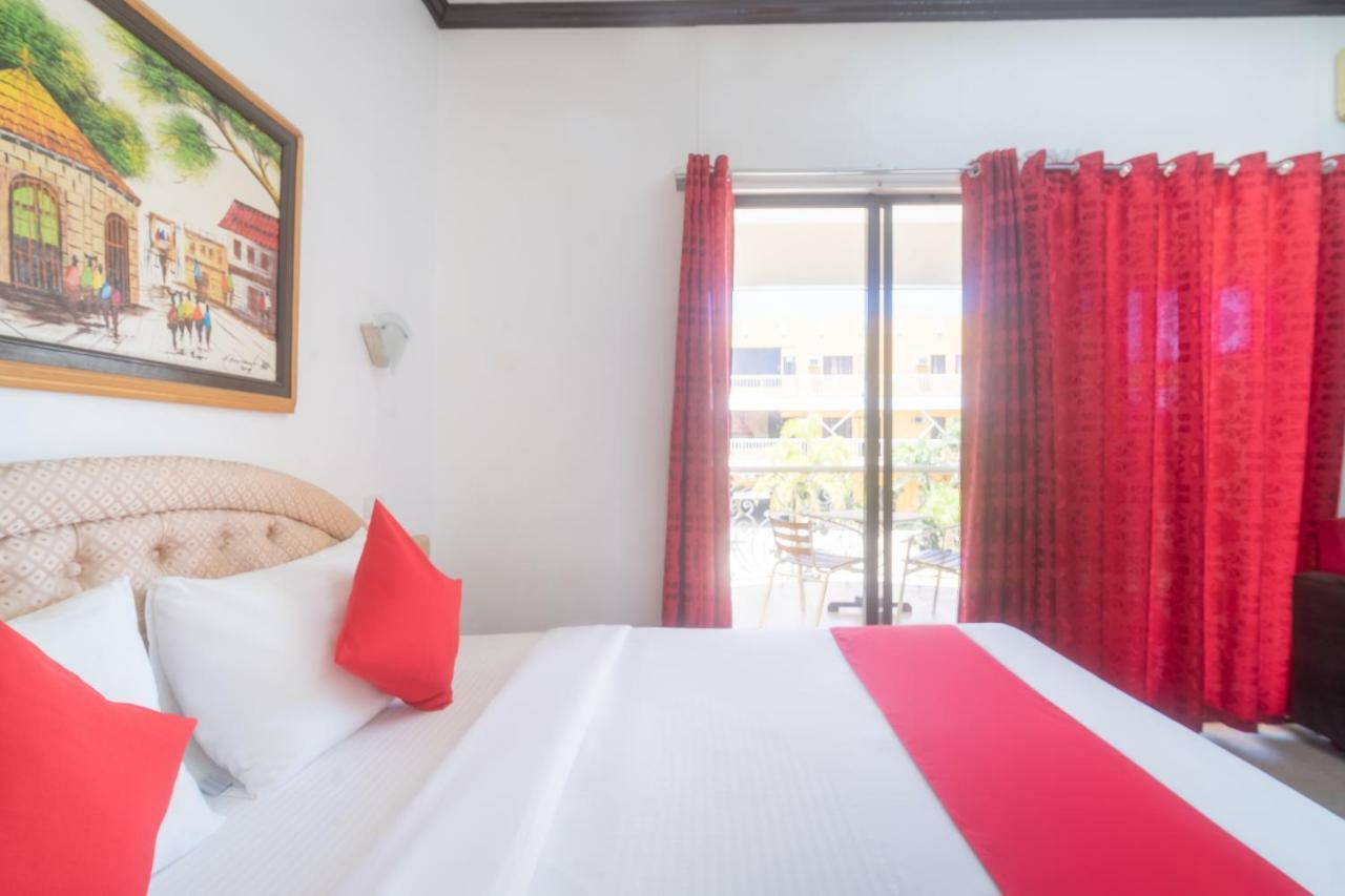 Oyo 197 Sunny Point Hotel Davao City Esterno foto
